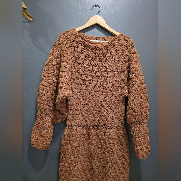 Chocolate Brown Crochet Balloon Sleeve Scallop Fan Design Drop Waist Maxi Dress - Picture 6 of 13